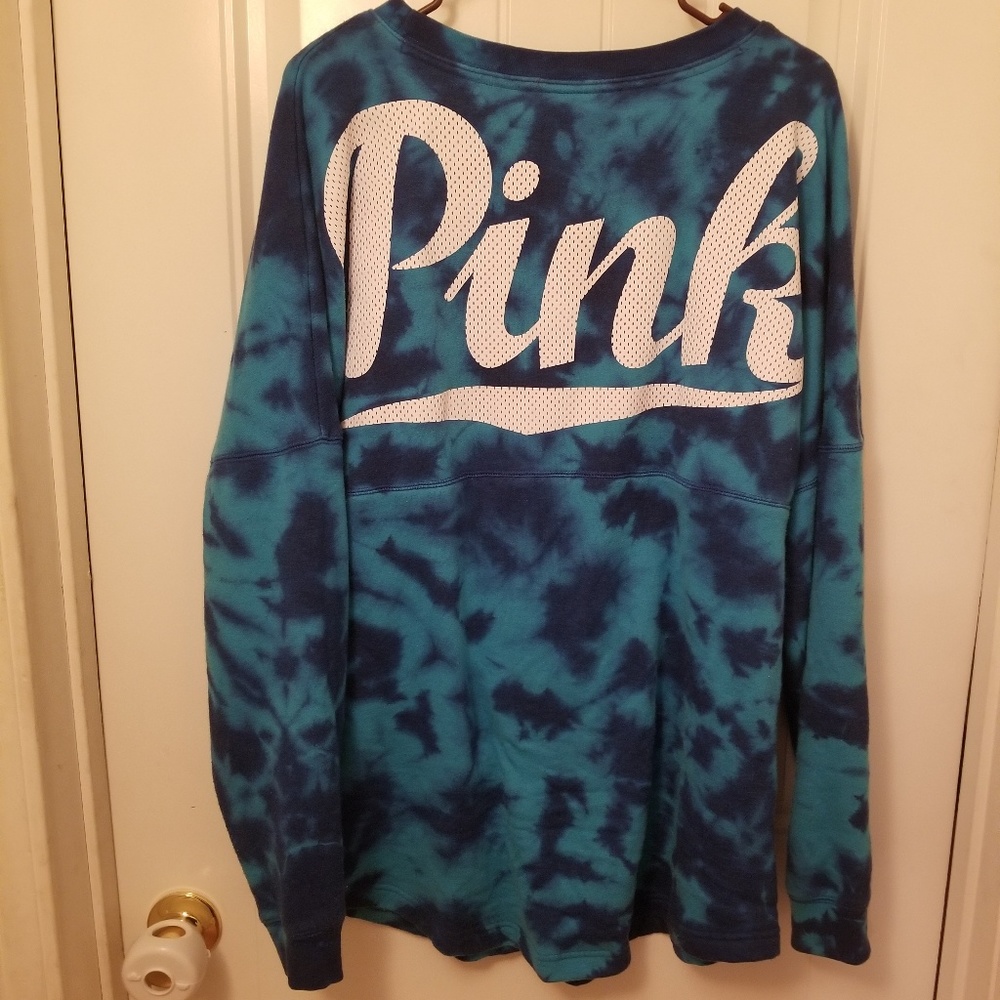 Tie dye VS